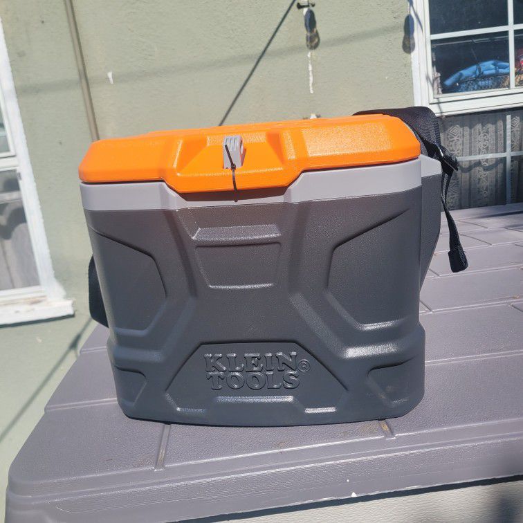 Klein Tools Lunch Box 