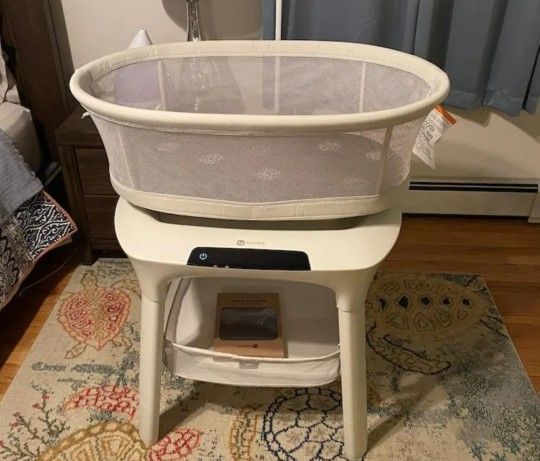 4MOMs Mamaroo Bassinet