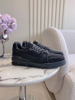 LV Men’s Sneaker With Box 2026 New
