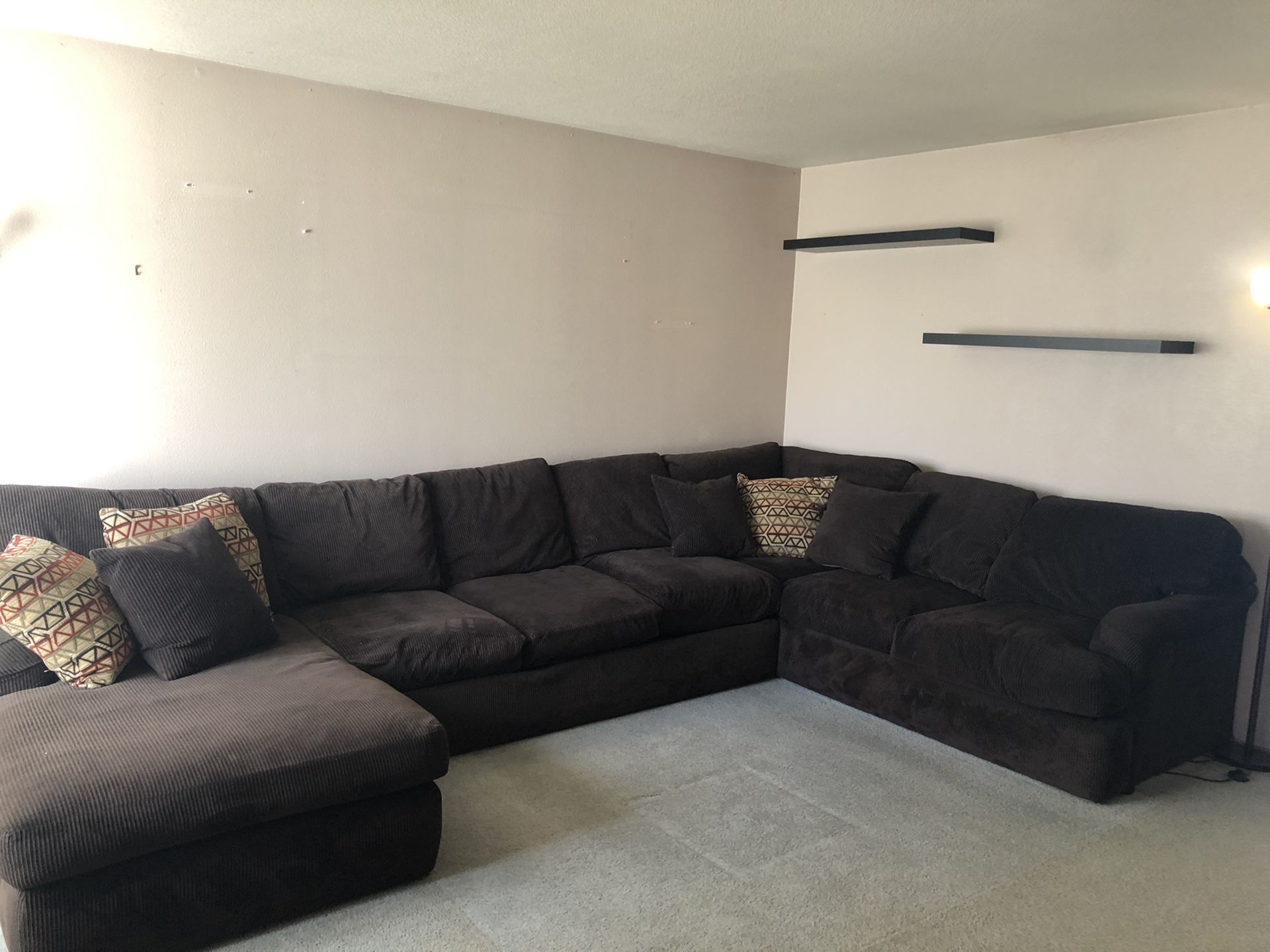 Sectional couch with chase lounge super comfortable! Please read description for details