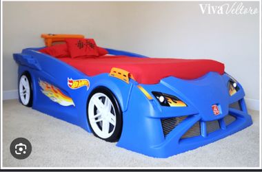 Step 2 Hot Wheels bed
