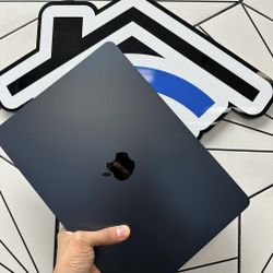 MacBook Air Midnight (13-inch, M4, 2025) 16GB 256 SSD With Apple Care Warranty
