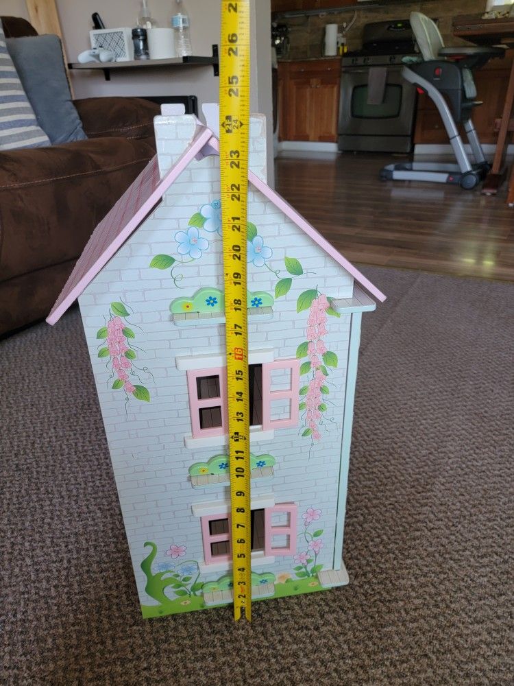 Wooden Dollhouse & Accessories for Sale in Nashua, NH - OfferUp