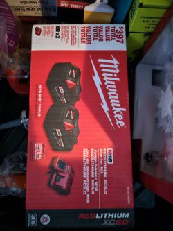 Brand New Milwaukee 5.0 Charger Kit