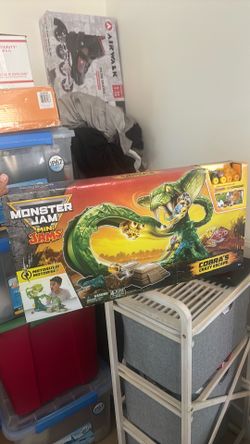 Cobra’s Crazy Escape Monster Jam Minis