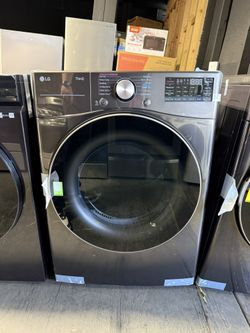 New open box LG 7.4 Cu. Ft. Vented SMART Stackable Gas Dryer in Black Steel with TurboSteam and Sensor Dry Technology