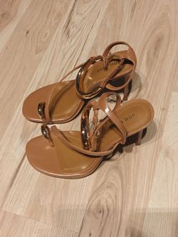 New Steve Madden Tia Shoes Size 9