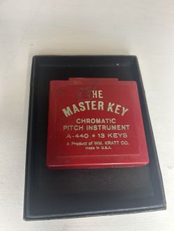 The Master Key Chromatic Pitch Instrument A-440 ~ 13 Keys ~ Vintage