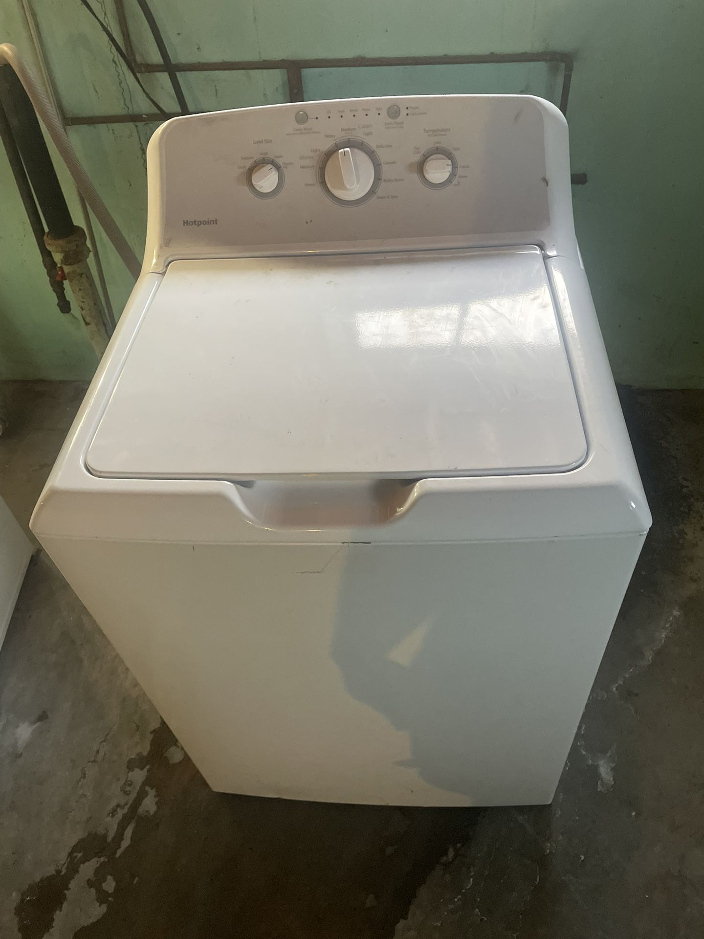 Hot Point Washer And Dryer