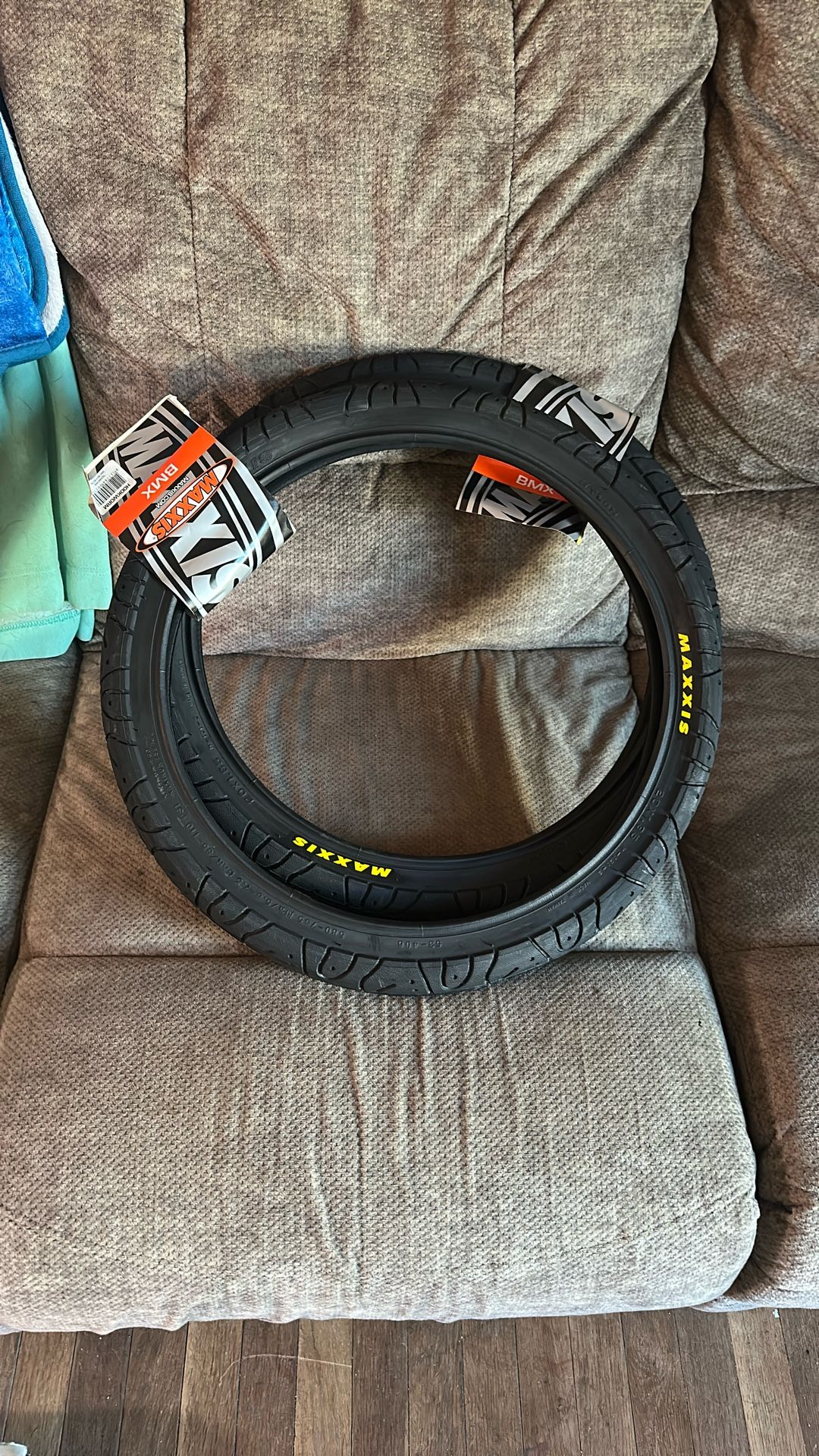 20 Inch Maxxis Hookworms