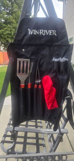 Win River BBQ Apron with Grilling Tool Set