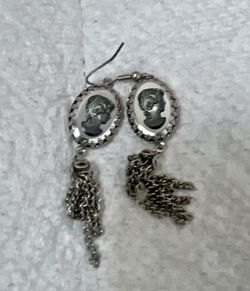 Vintage Silver tone Cameo dangle earrings