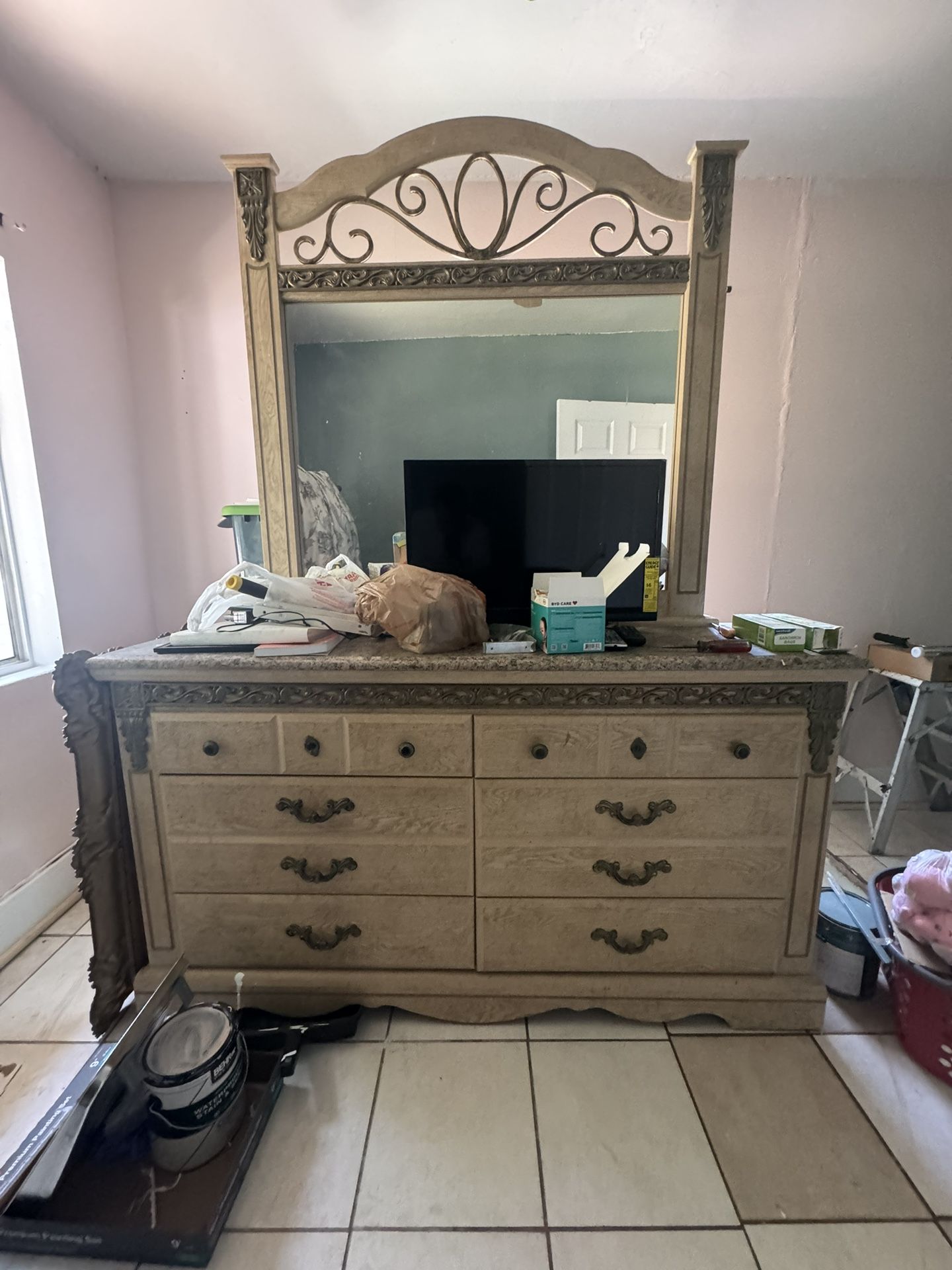 6 Drawer Dresser With Vanity Mirror