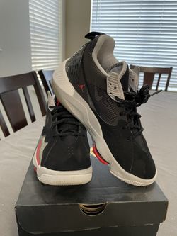 Jordan Zoom ‘92 Black Boys Size 6