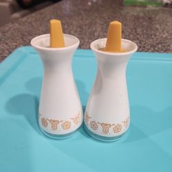 Vintage Pyrex Salt & Pepper Shakers 