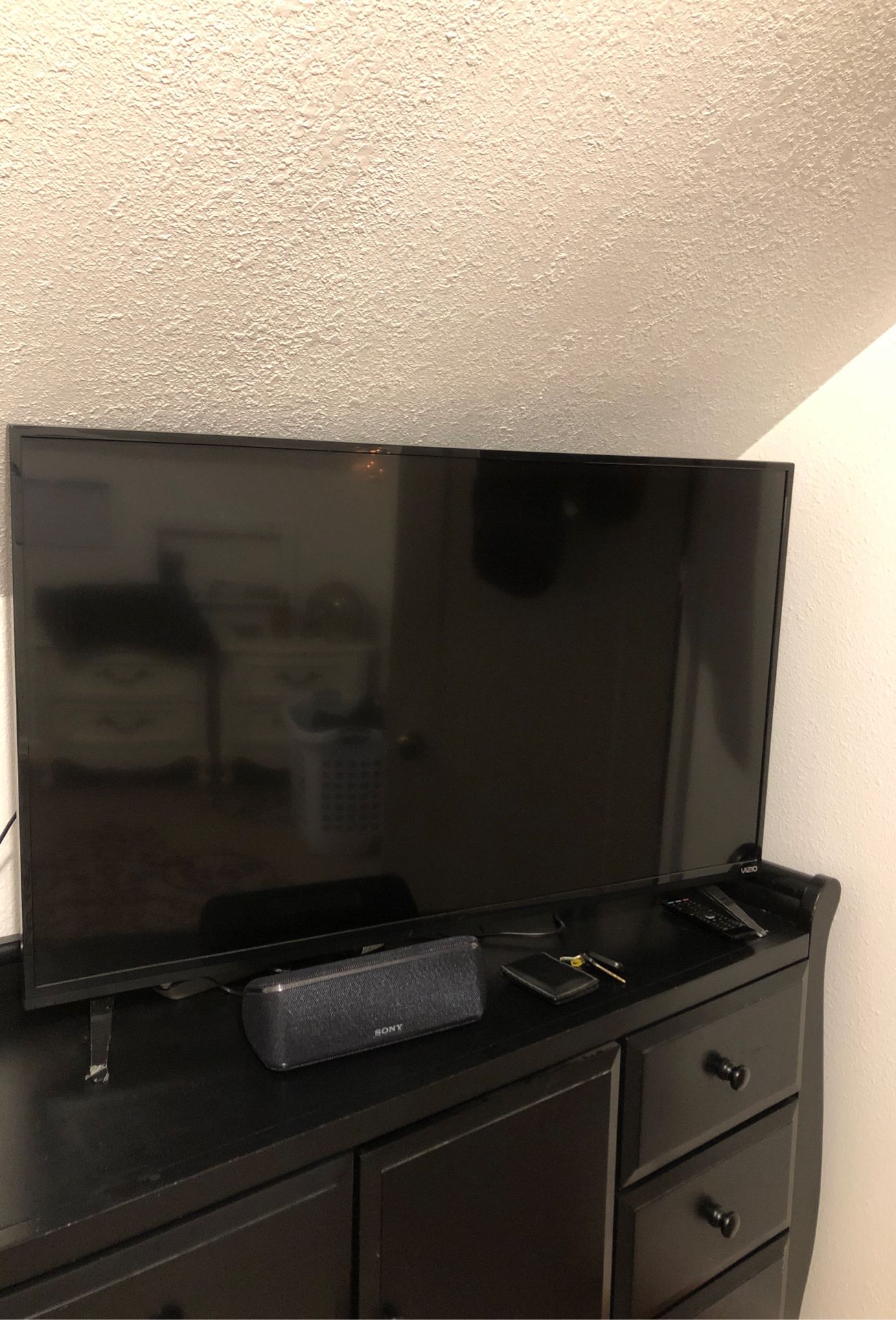 42in Vizio TV