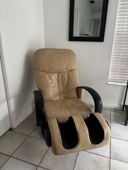 MASSAGE CHAIR