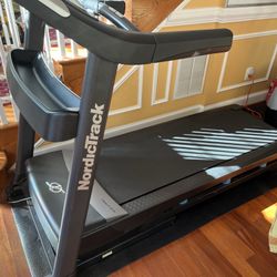 Norditrack Treadmill C970 PRO