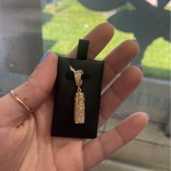 10kt Urn Diamond Charm 1CTW 