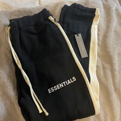 FOG Essentials Joggers Size XL
