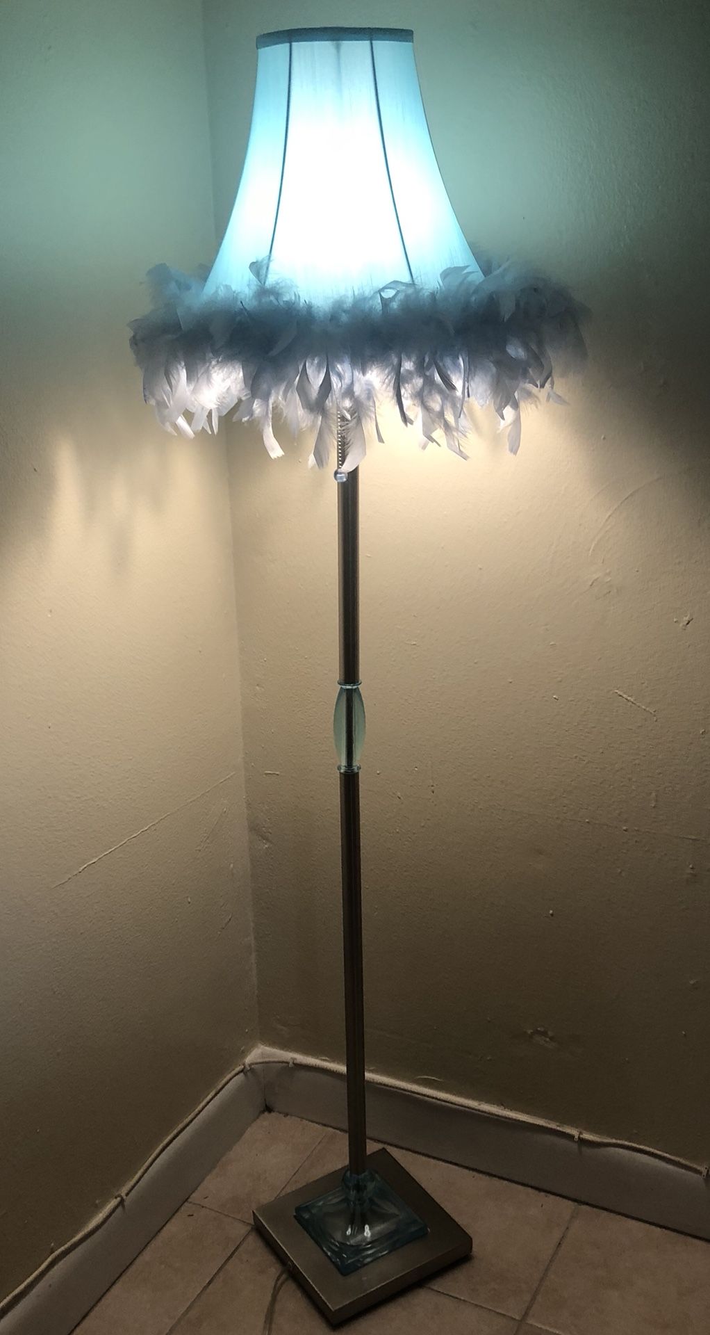 Blue feather lamp