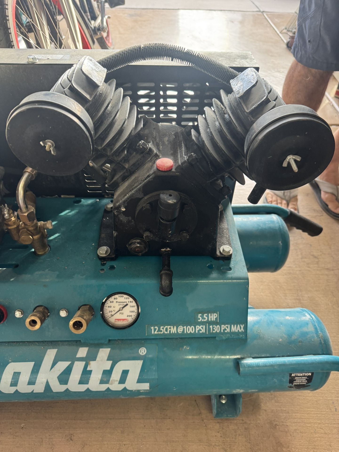Makita Gas Air compressor