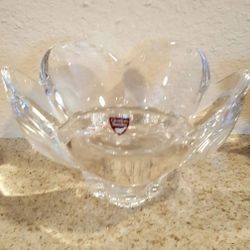 Vintage 1980's Orrefor's Swedish Crystal Petal bowl