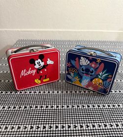 Character Metal pins