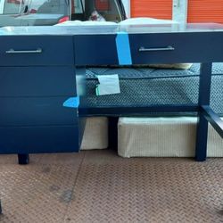 Metal professional style desk with drawers 