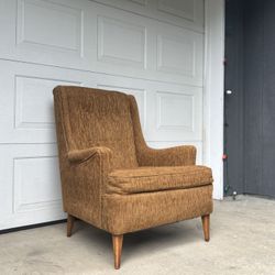 Mid-Century Modern 1960s Tufted Lounge Armchair •FREE DELIVERY•