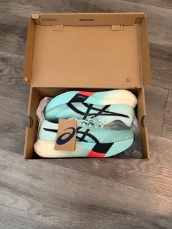 Asics MetaSpeed Paris - Men Size 10.5