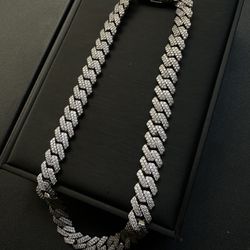 M925 Diamond Chain 20 Inch $700