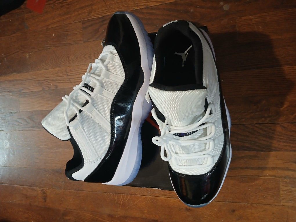 Air Jordan 11s Size 10-11-12