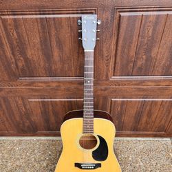 *** CASTILLA GUITAR ***