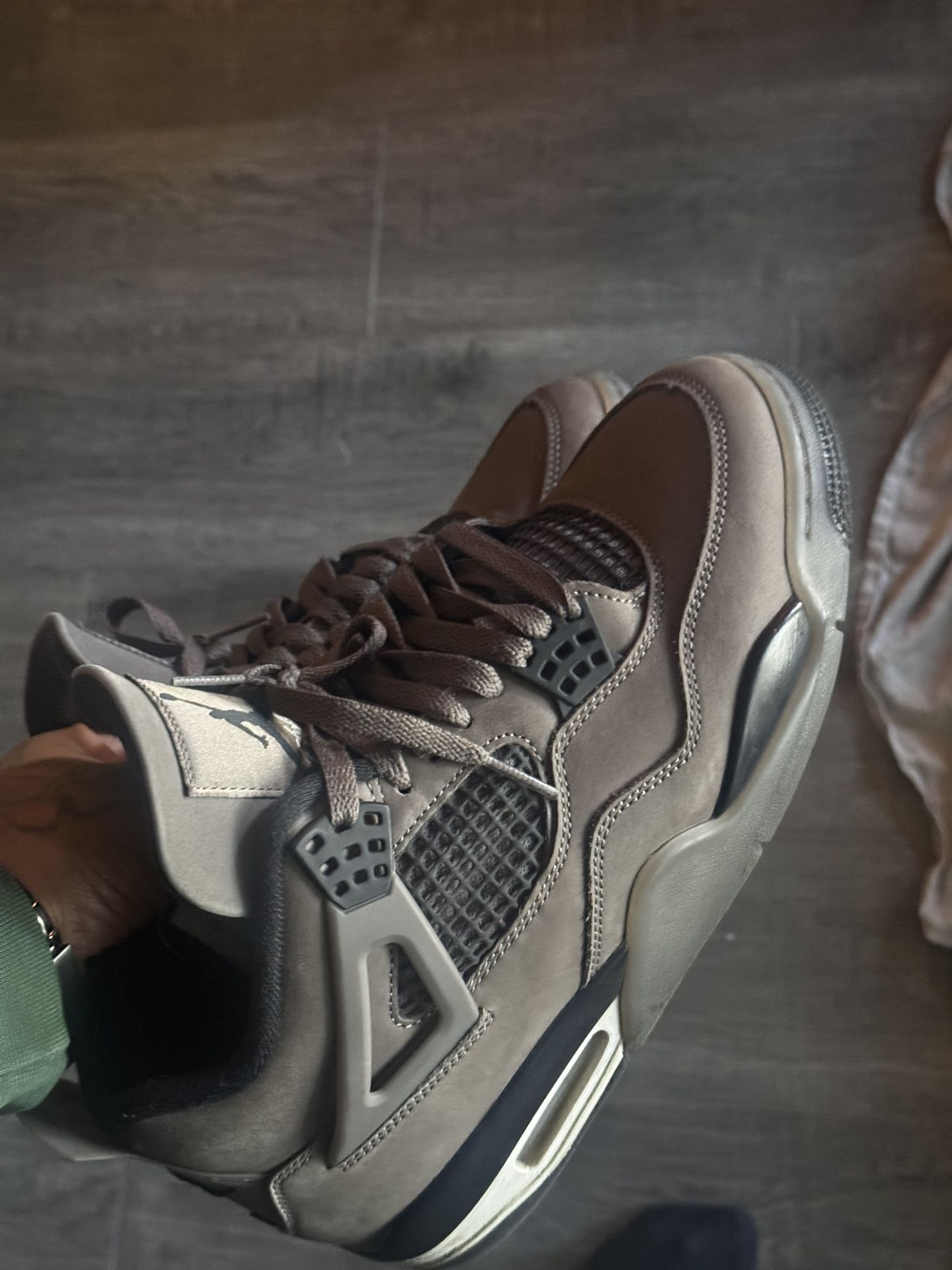 Jordan Retro 4 Cave Stone