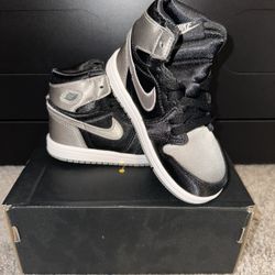 Air Jordan Retro 1 Preschool 8c 