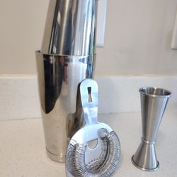 Cocktail Shaker Set