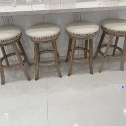 4  Bar Stools Great Condition!