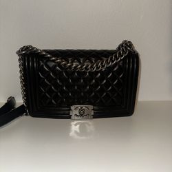 Black Purse 