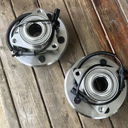 2010 ram 1500 4x4 wheel hubs