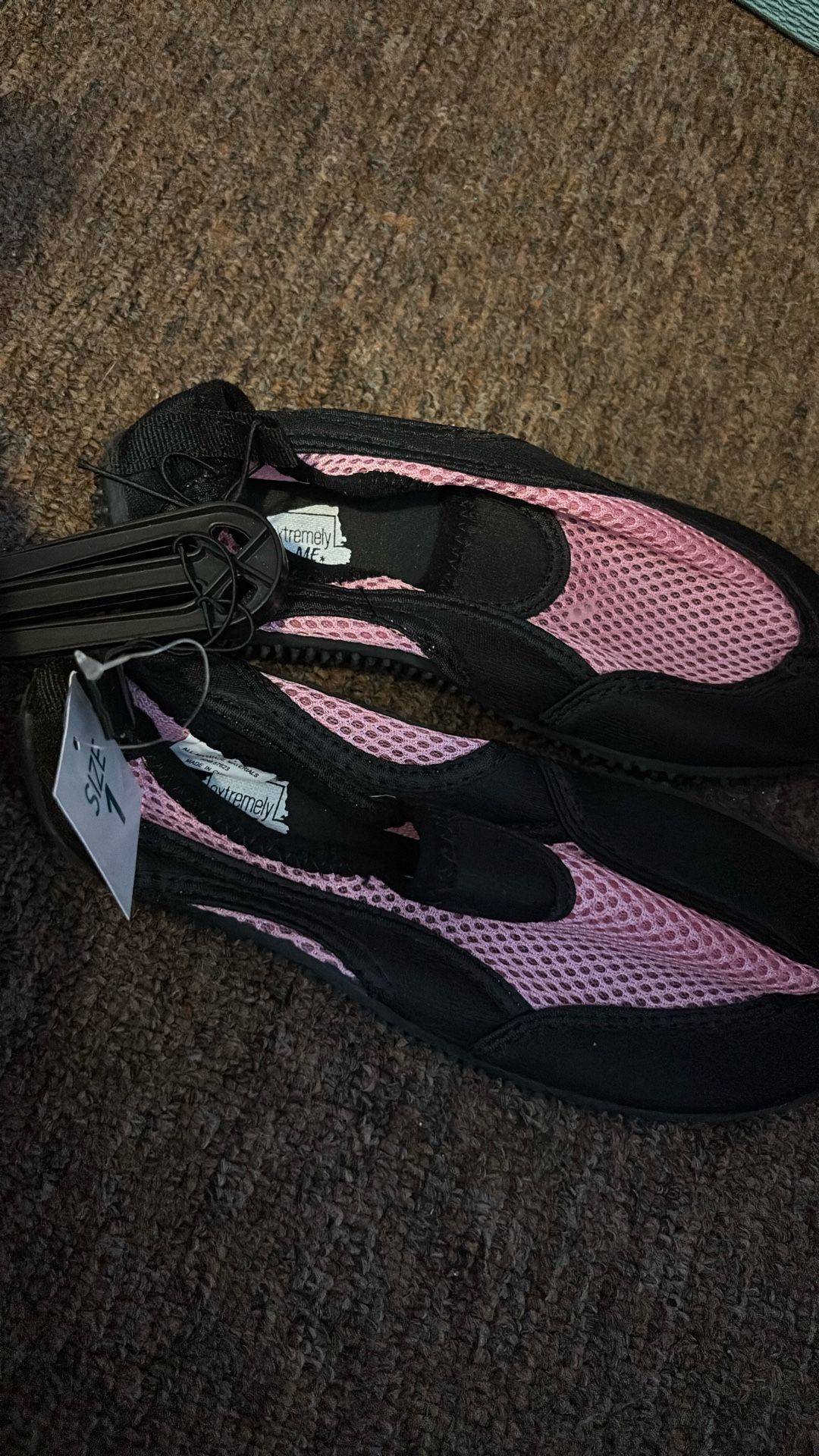 Size 1 kids swimming shoes