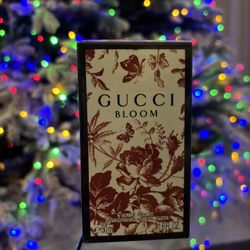 Gucci Bloom Eau de Parfum Spray, 1.6 oz.