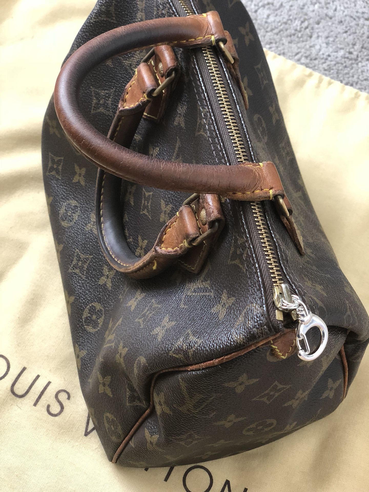 Authentic Louis Vuitton Speedy 25 for Sale in Kissimmee, FL - OfferUp