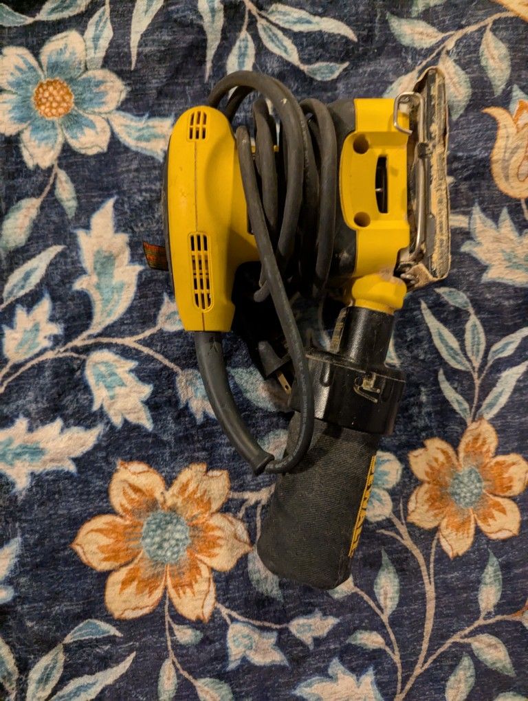 Dewalt Sander