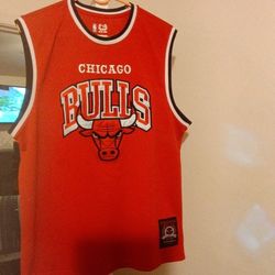 New Ultra Game Size Large Chicago Bulls Jersey