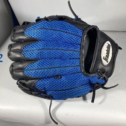 Brand New FRANKLIN 9.5 YOUTH BASEBALL T-Ball GLOVE FITS (Left) HAND Blue Black