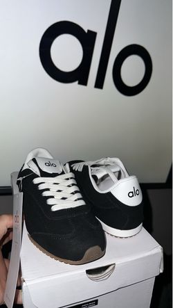Alo Yoga Sneakers Black White Lace-Up