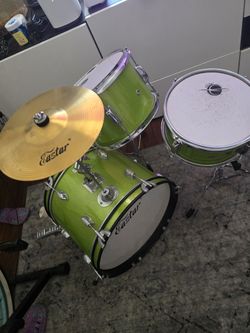 Eastar Drum Set