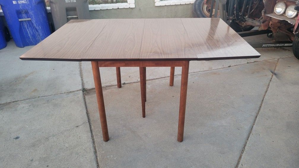 Mid Century Dining Room Table