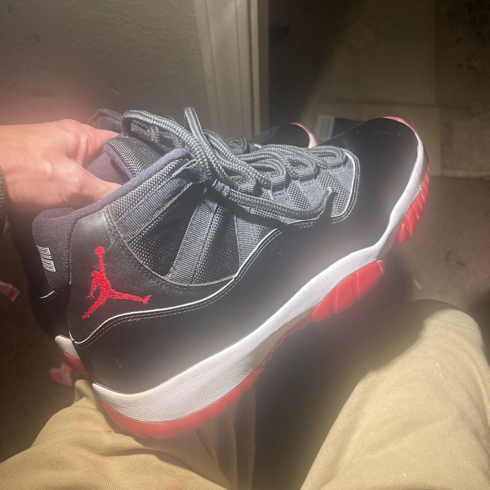 Jordan Bred 11s (size 10 Mens)